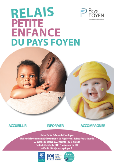 flyer avec des bébés, l'un est accroché au cou de son père et nous regarde, l'autre est souriant.